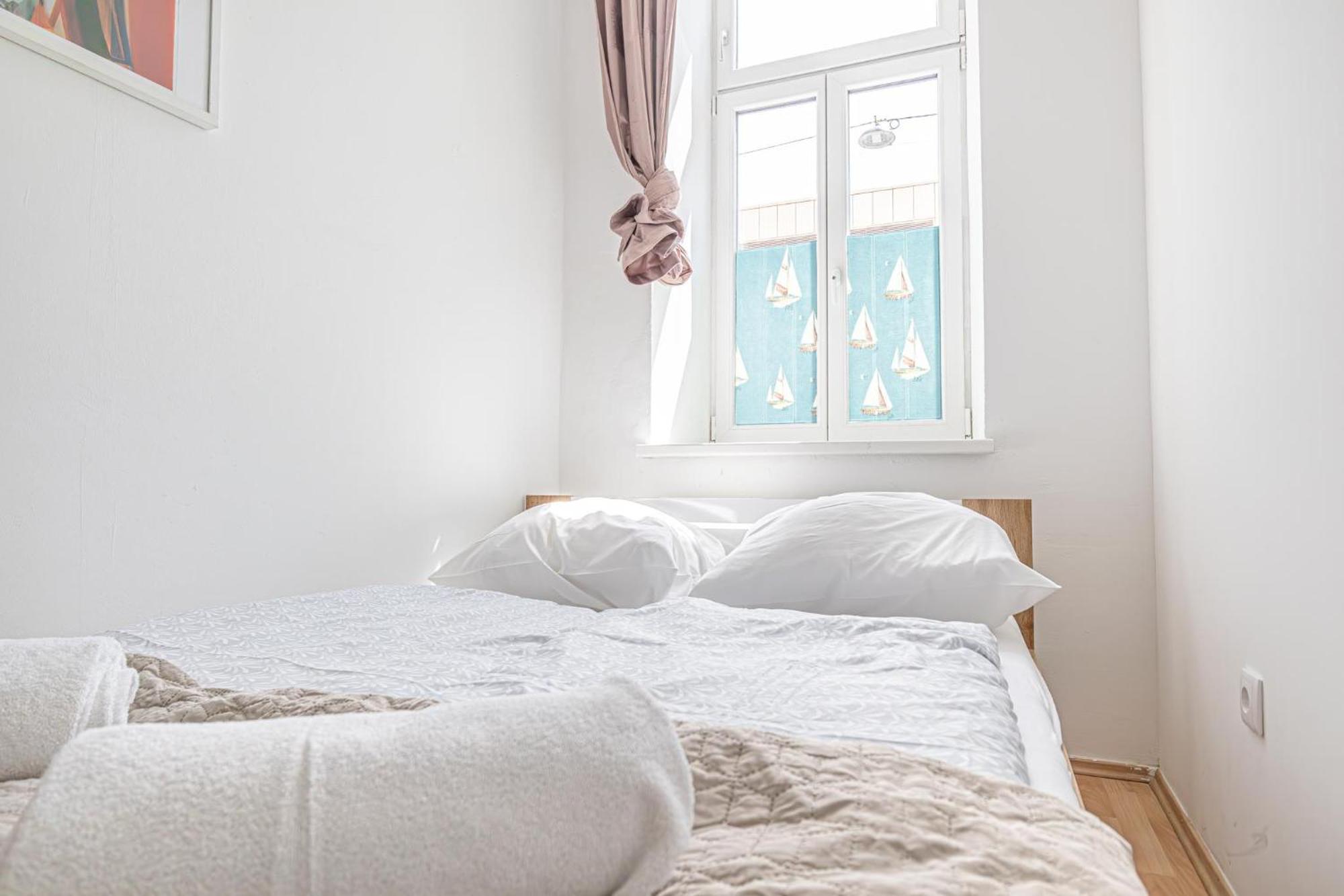 Loevly Shared 6Br With Garden Near Danube & Millenium City Wien Eksteriør bilde