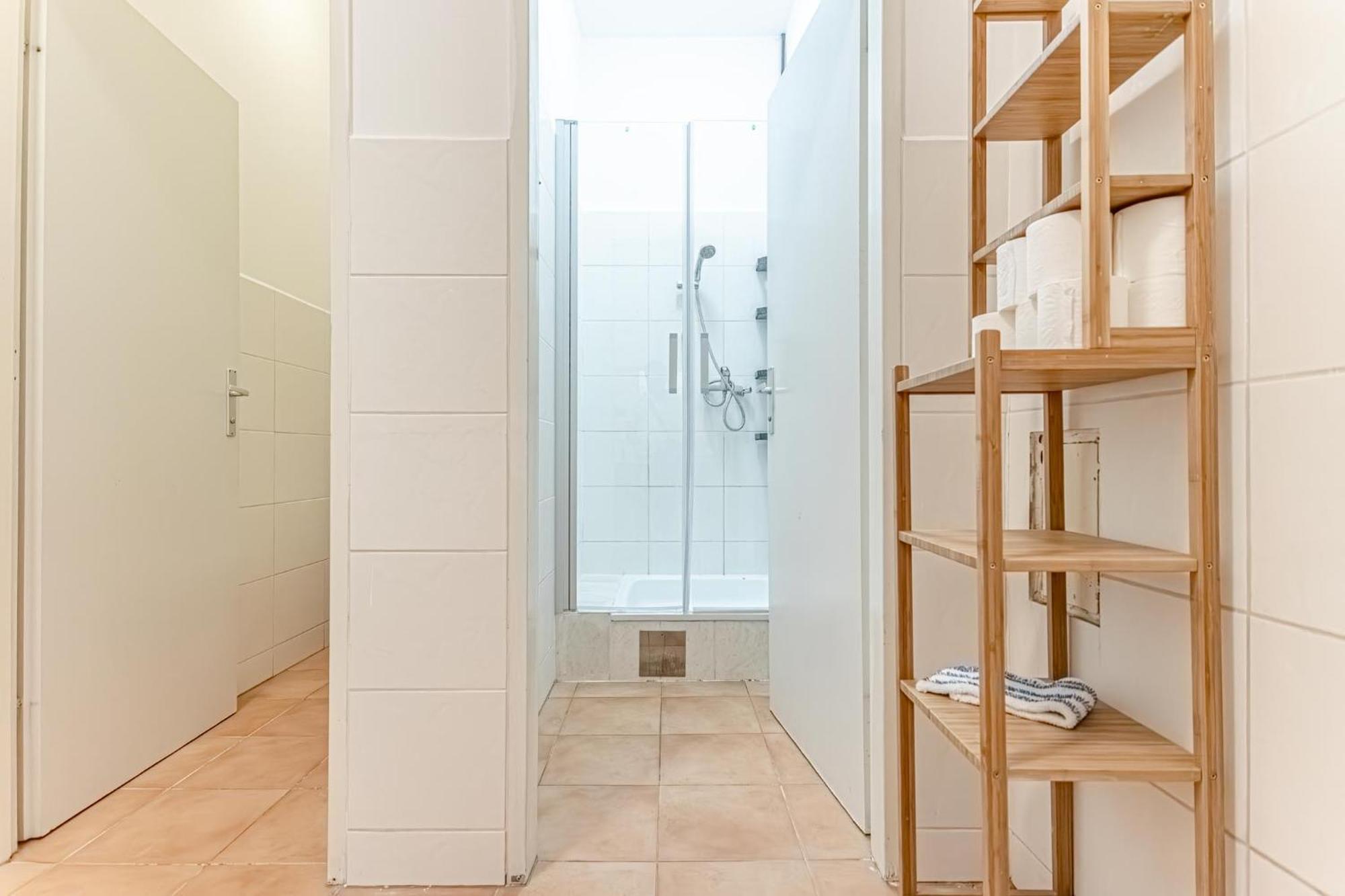Loevly Shared 6Br With Garden Near Danube & Millenium City Wien Eksteriør bilde