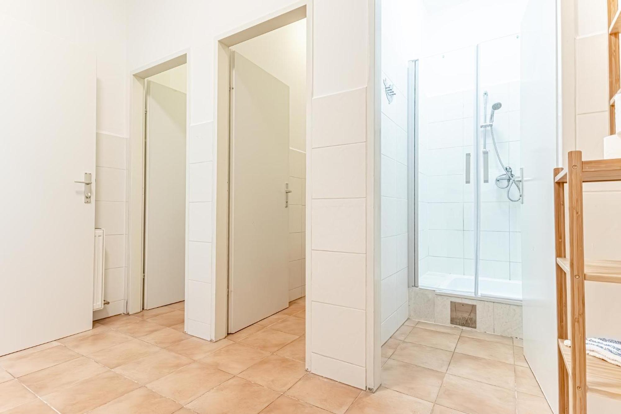Loevly Shared 6Br With Garden Near Danube & Millenium City Wien Eksteriør bilde