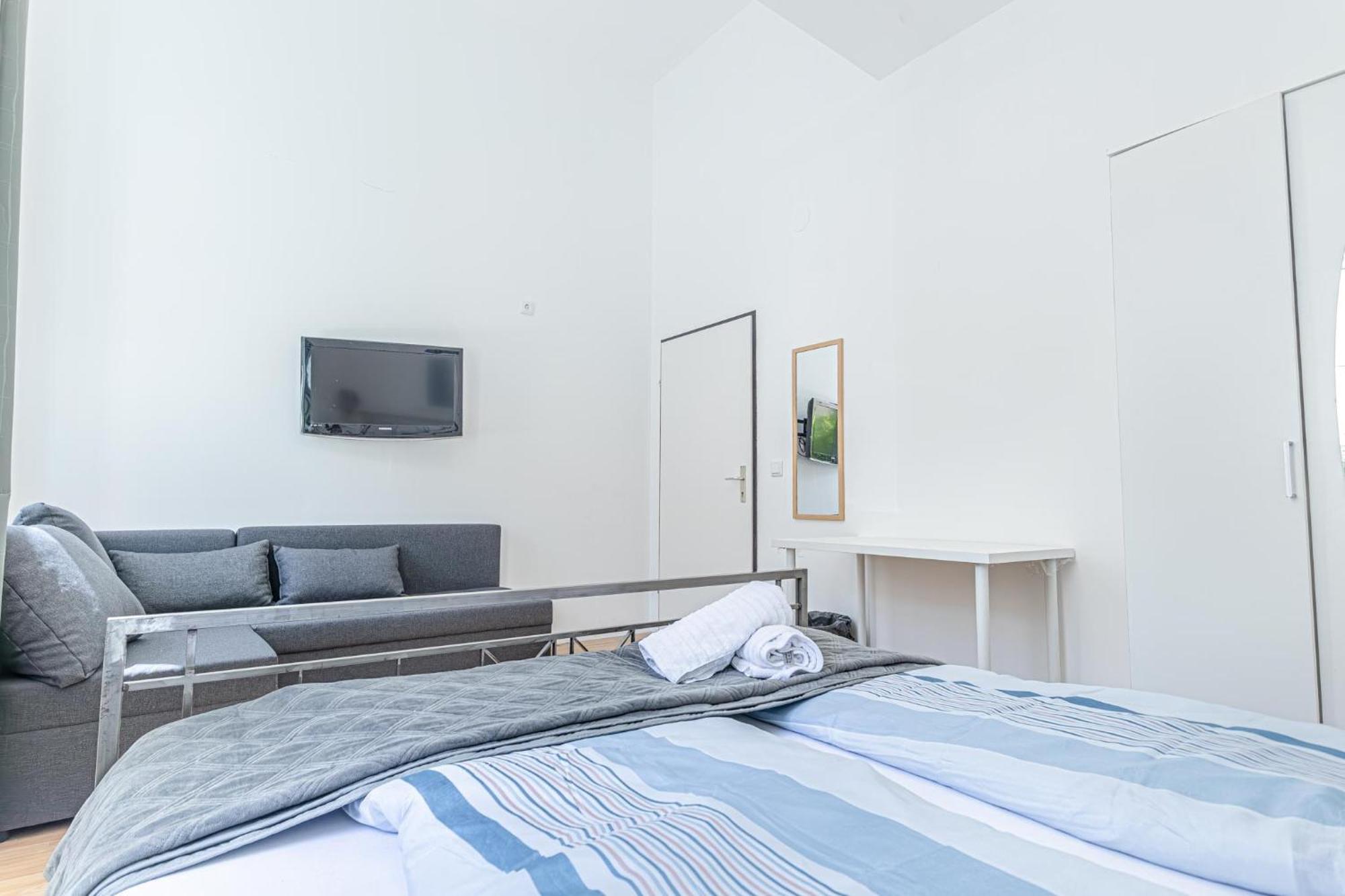 Loevly Shared 6Br With Garden Near Danube & Millenium City Wien Eksteriør bilde