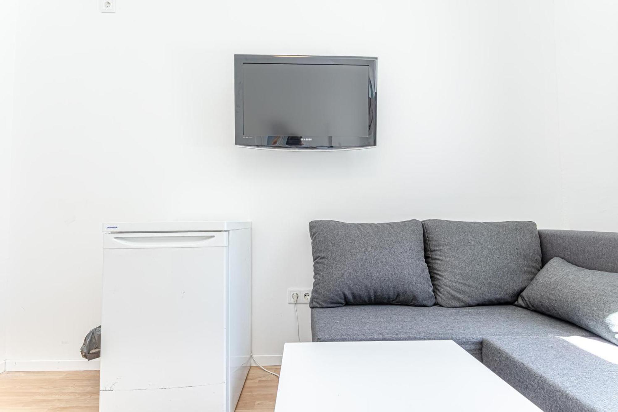 Loevly Shared 6Br With Garden Near Danube & Millenium City Wien Eksteriør bilde
