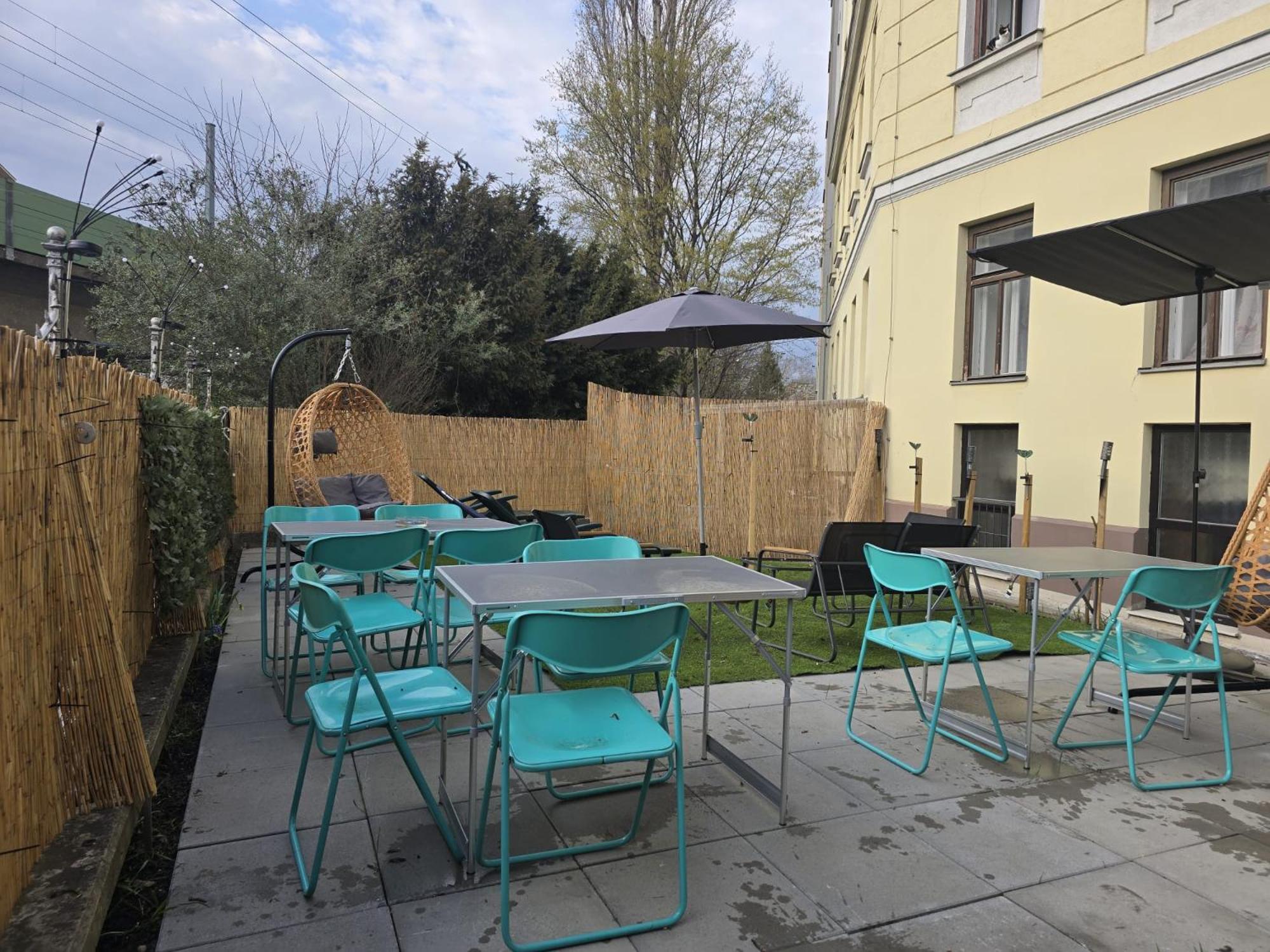 Loevly Shared 6Br With Garden Near Danube & Millenium City Wien Eksteriør bilde